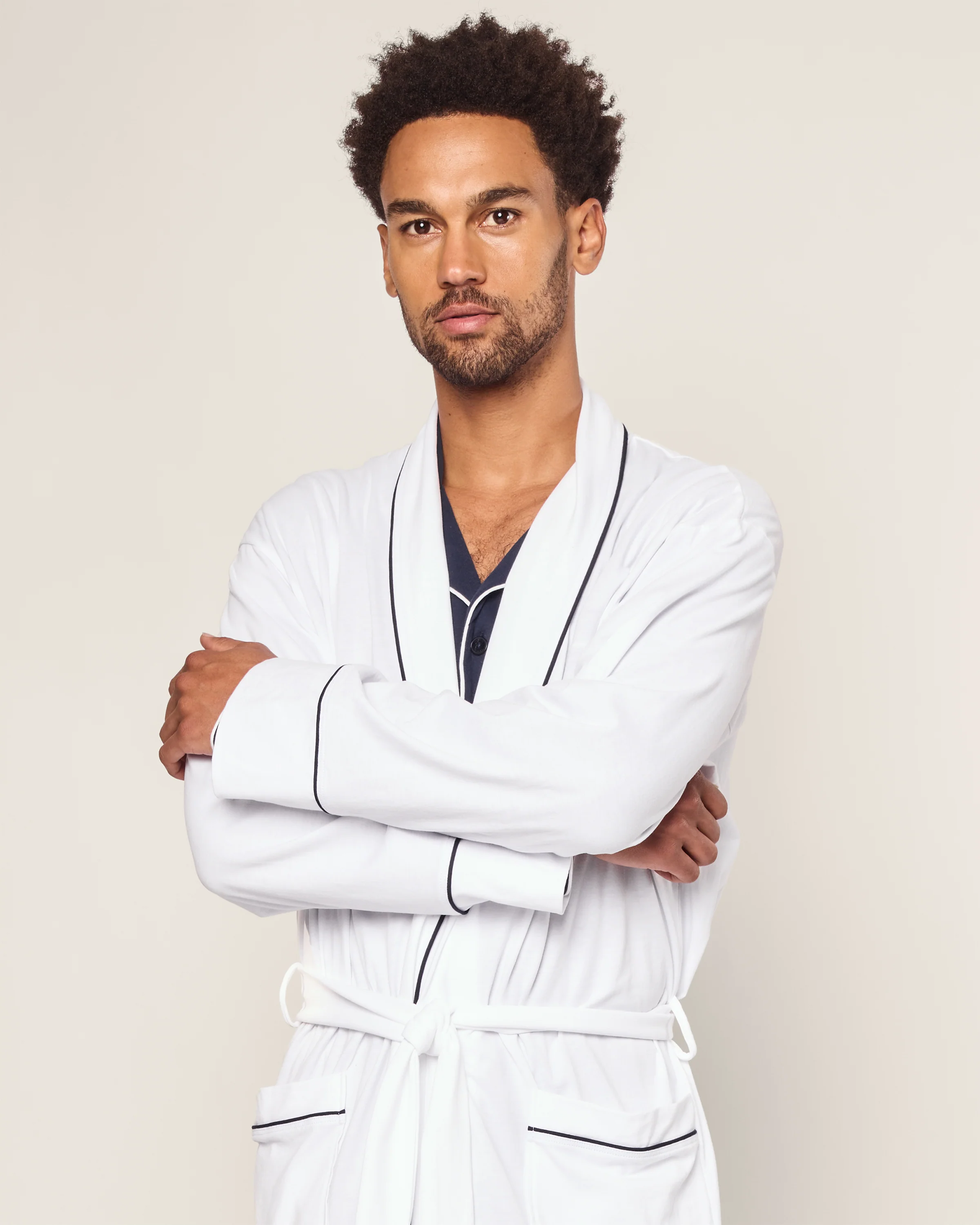 Men's Pima Robe in White with Navy Piping - Image 5