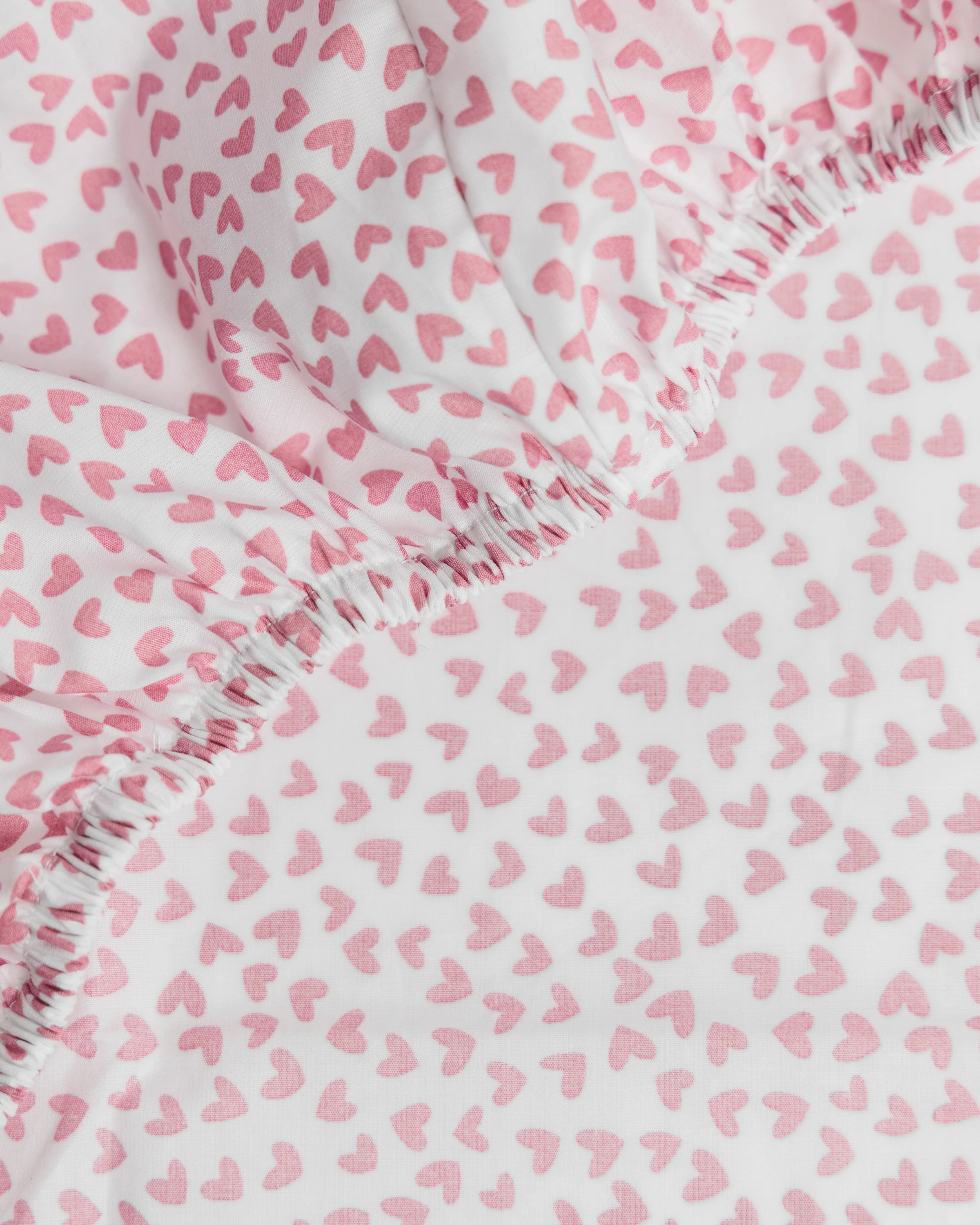 Luxe Premium Percale Crib Sheet in Sweethearts - Image 5