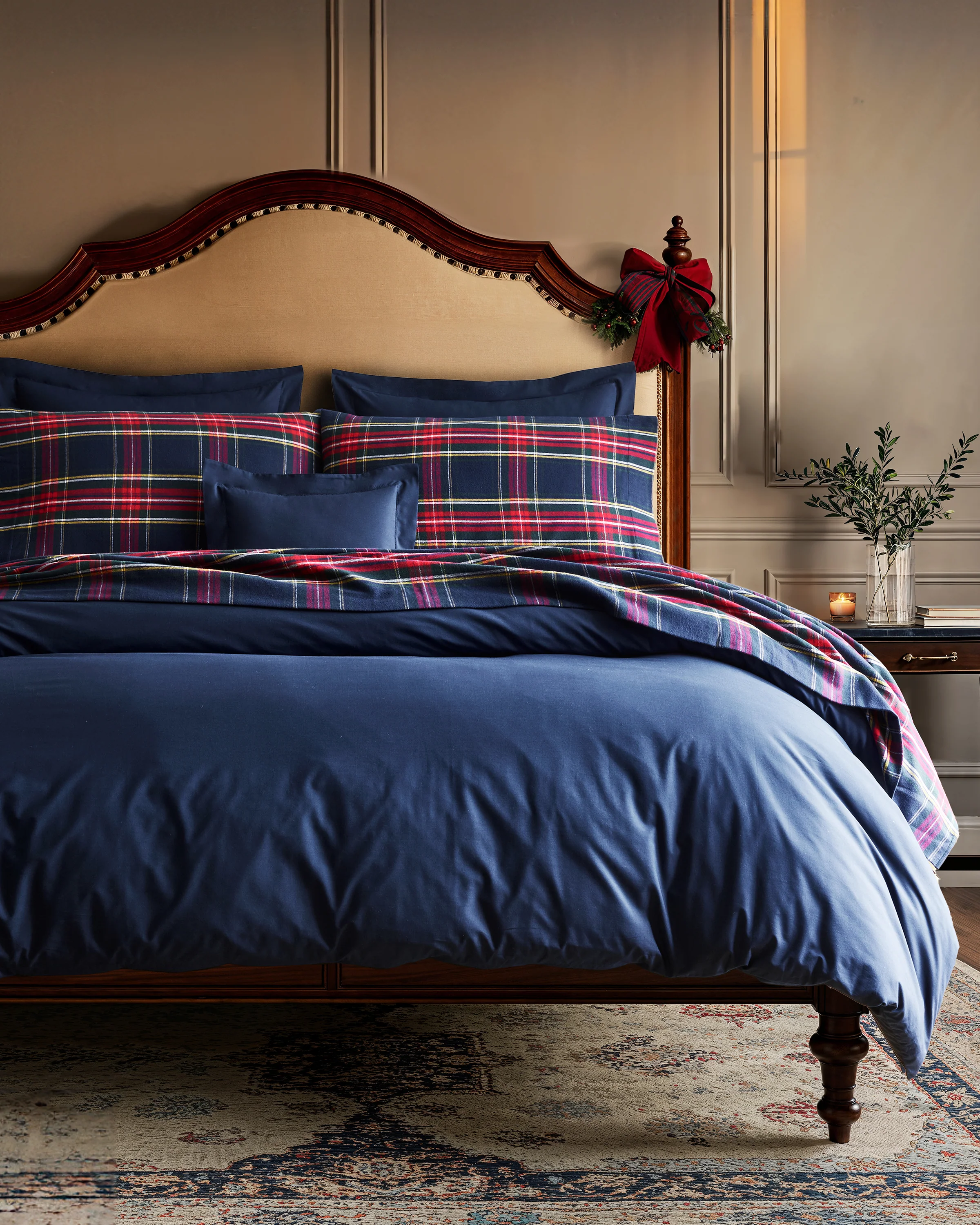 Luxe Premium Percale Duvet Set in Navy - Image 2