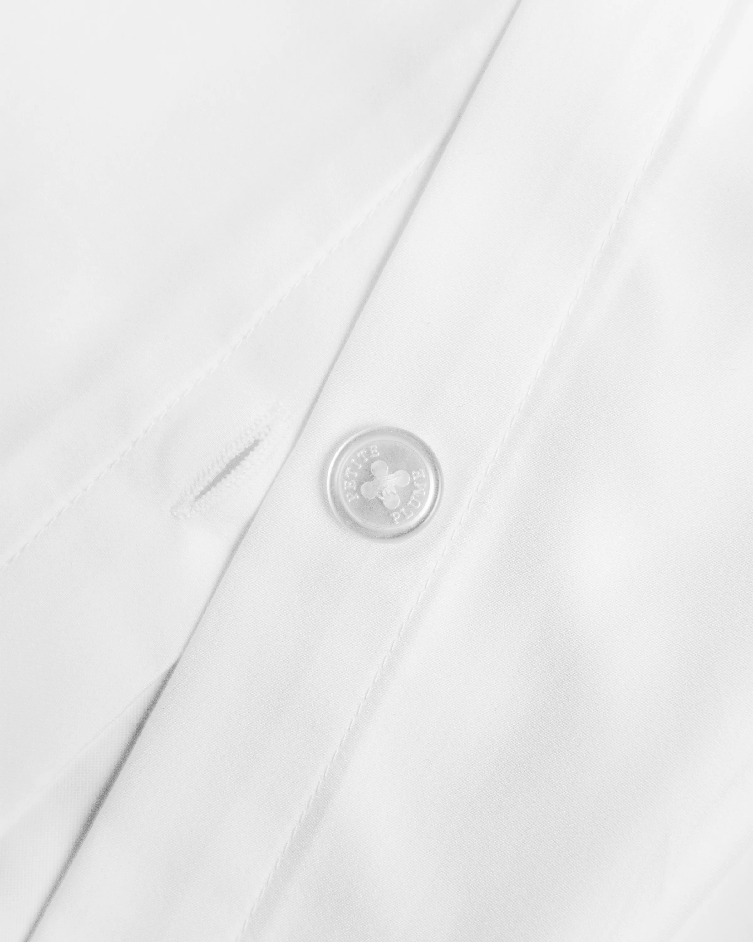 Luxe Premium Percale Duvet Set in White - Image 3