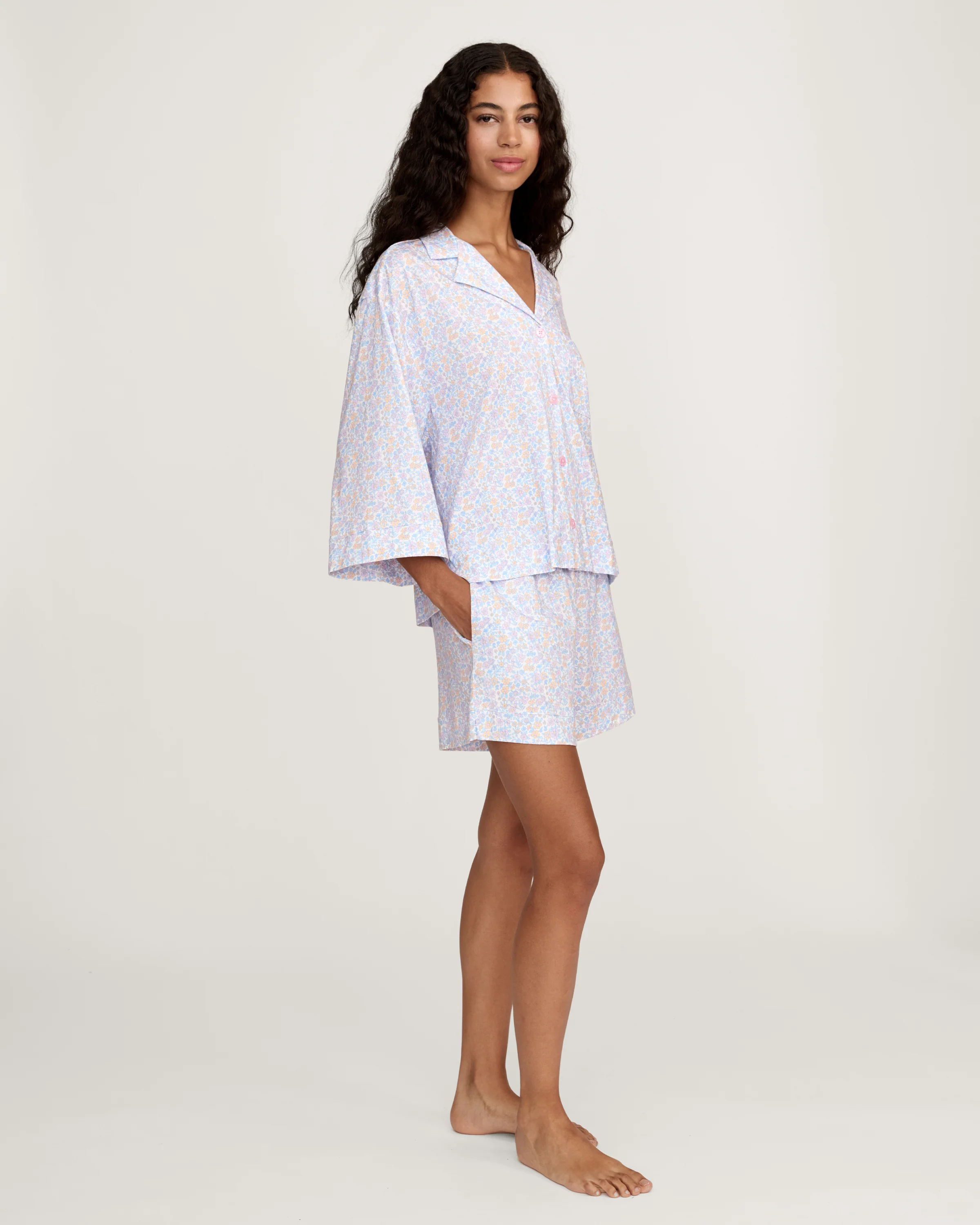 The Olivia Lightweight Pima Short Set in Fleur Blanche - Image 3