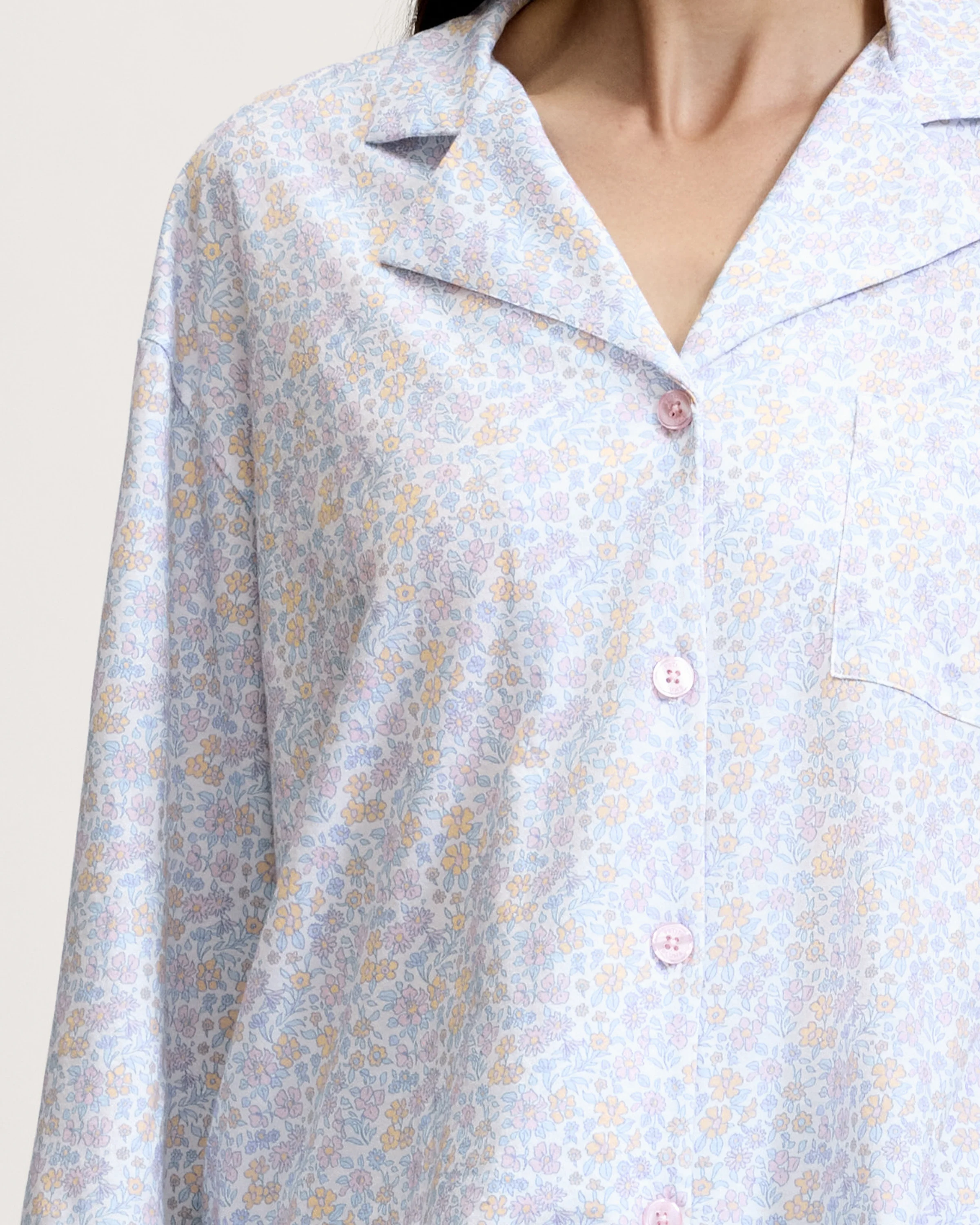 The Olivia Wide Leg Lightweight Pima Pajama Set in Fleur Blanche - Image 2