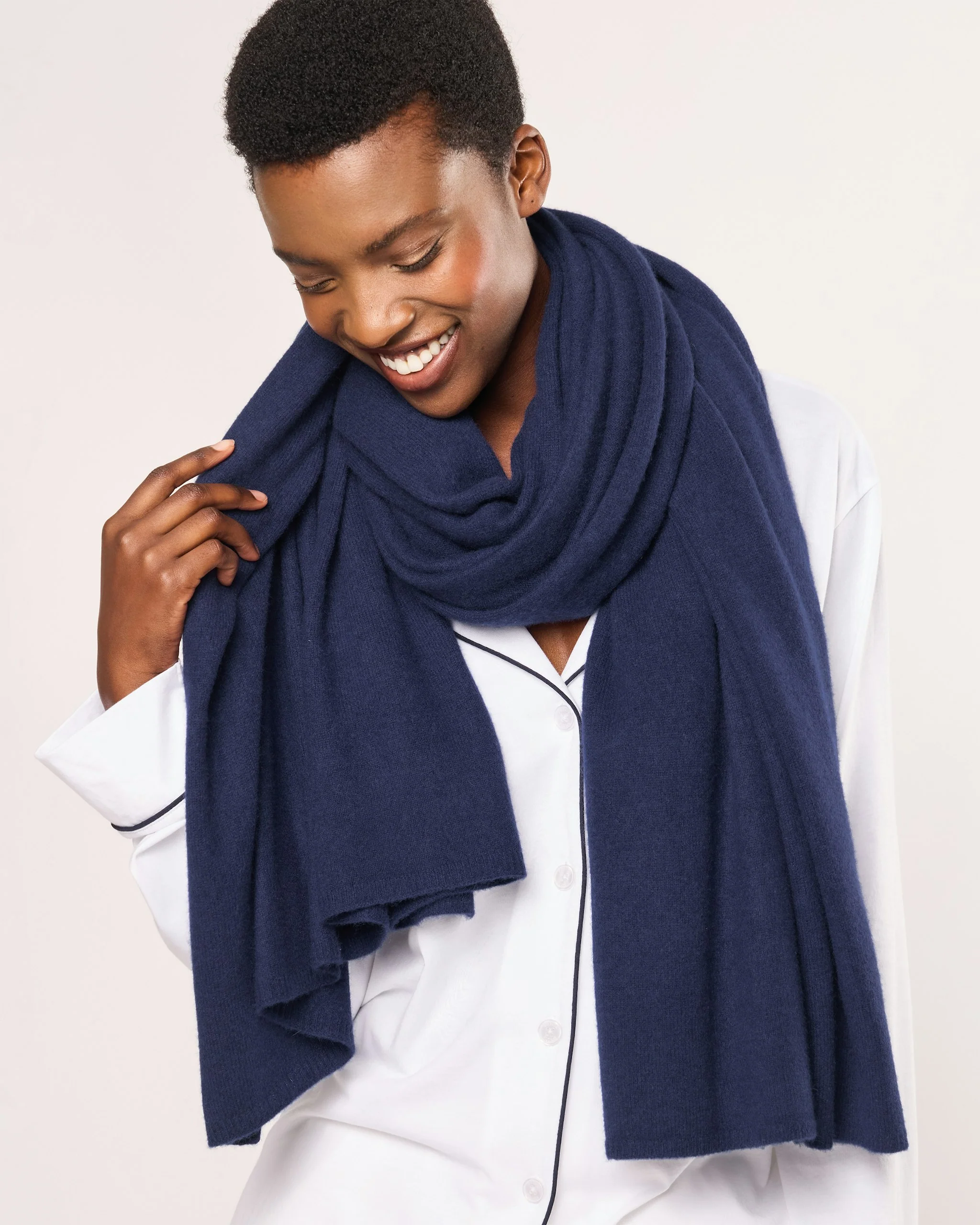 Women's Cashmere Wrap in Camel - Image 12