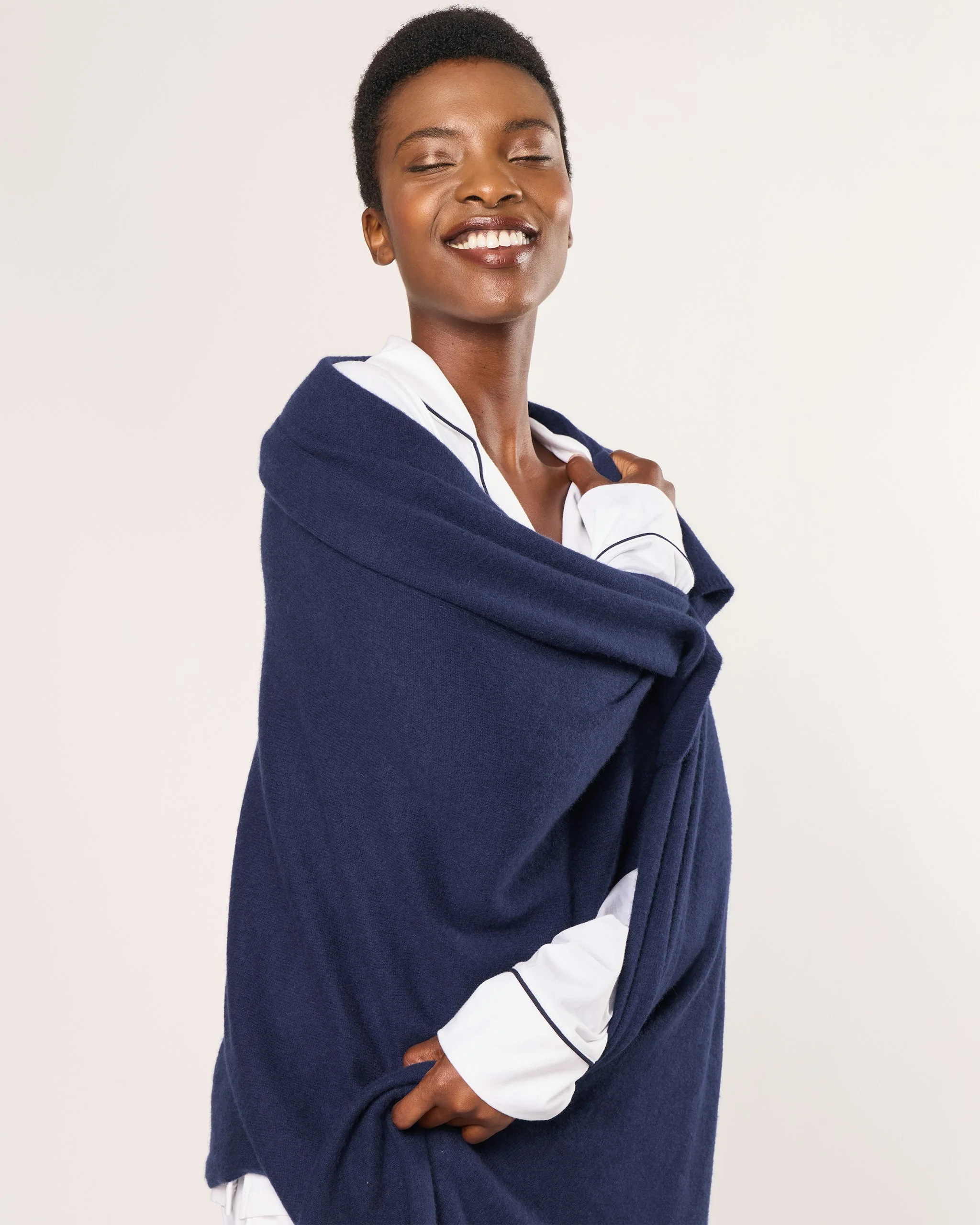 Women's Cashmere Wrap in Camel - Image 14