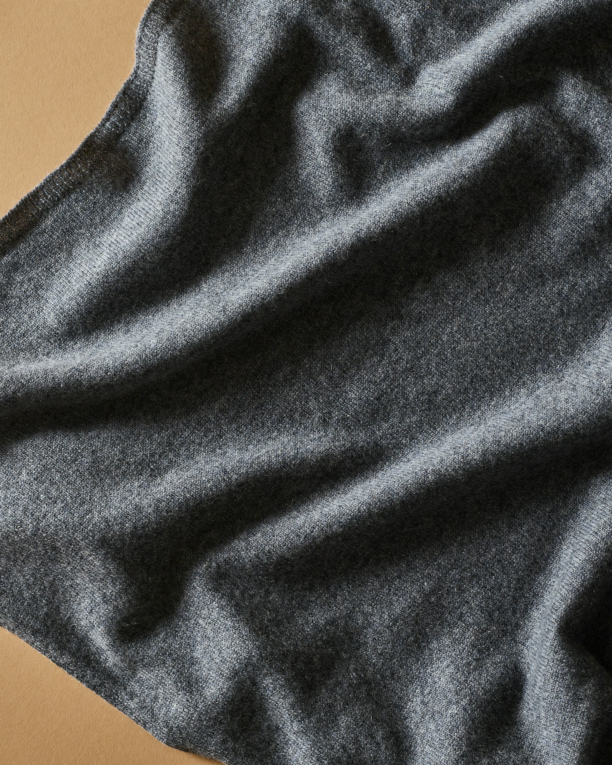 Women's Cashmere Wrap in Navy - Image 14